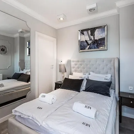 Icon Aparthotel